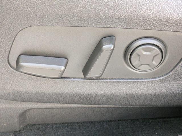 used 2022 Kia Carnival car, priced at $31,800