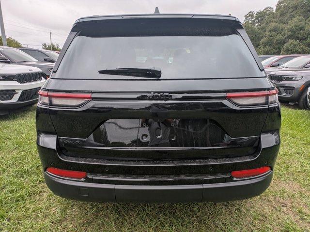 new 2025 Jeep Grand Cherokee car, priced at $36,225