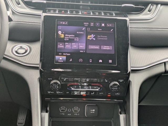 new 2025 Jeep Grand Cherokee car, priced at $37,225