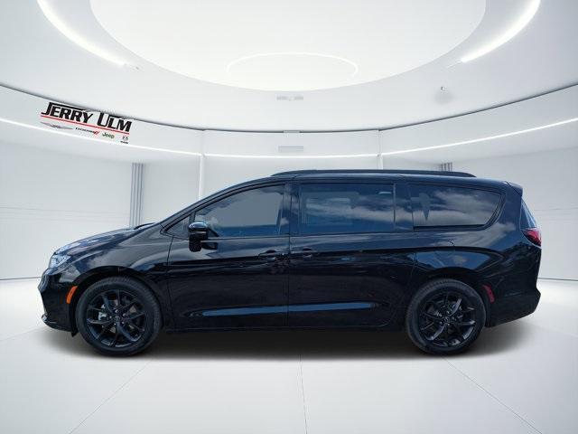 new 2026 Chrysler Pacifica car, priced at $49,035