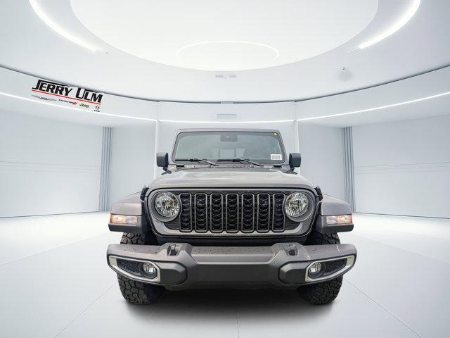 new 2025 Jeep Gladiator car, priced at $38,280