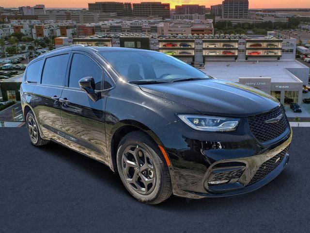 new 2025 Chrysler Pacifica Hybrid car, priced at $48,780