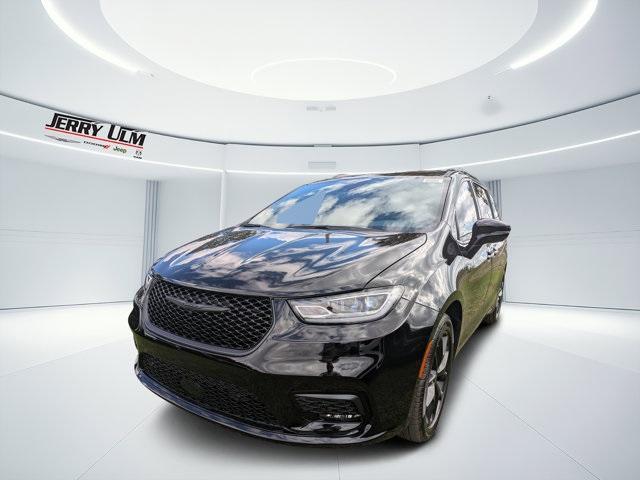 new 2026 Chrysler Pacifica car, priced at $54,600