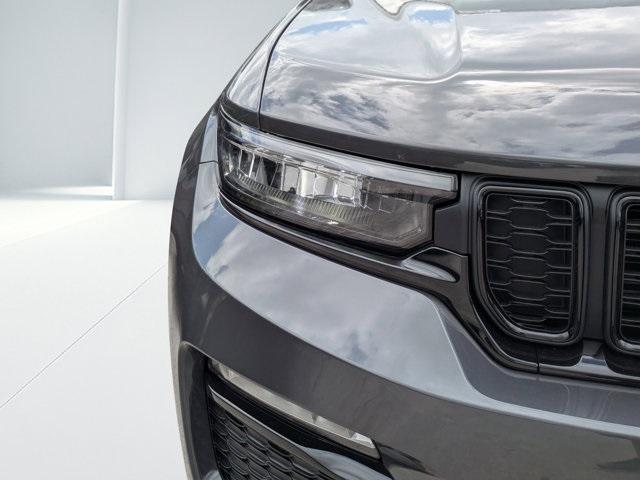 new 2025 Jeep Grand Cherokee car, priced at $38,220