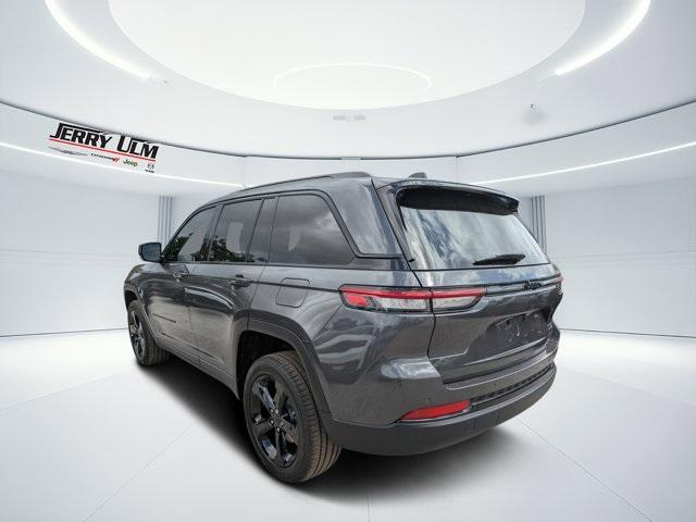 new 2025 Jeep Grand Cherokee car, priced at $38,220