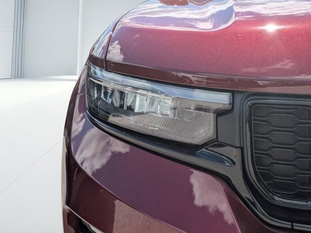 new 2025 Jeep Grand Cherokee car, priced at $40,735