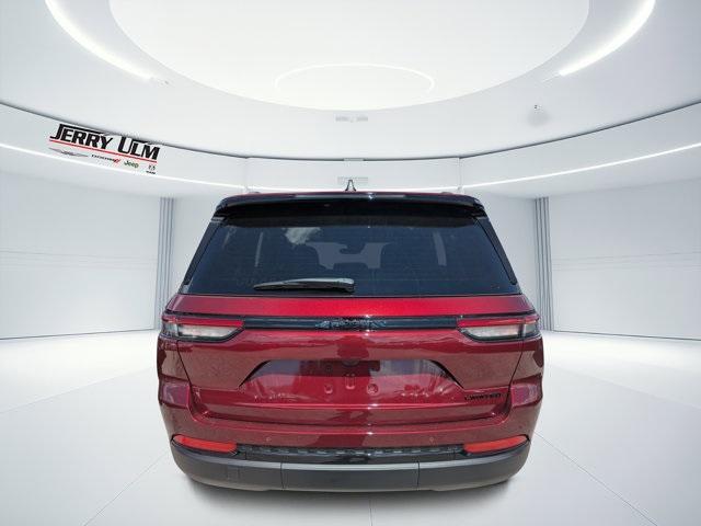 new 2025 Jeep Grand Cherokee car, priced at $40,735