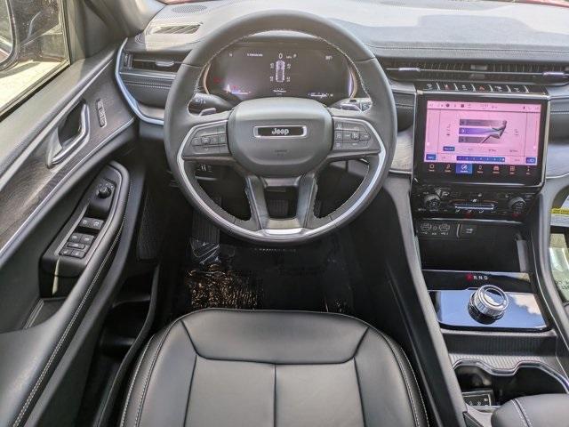 new 2025 Jeep Grand Cherokee car, priced at $40,735