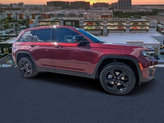 new 2025 Jeep Grand Cherokee car, priced at $40,735