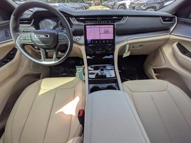 new 2025 Jeep Grand Cherokee car, priced at $45,630