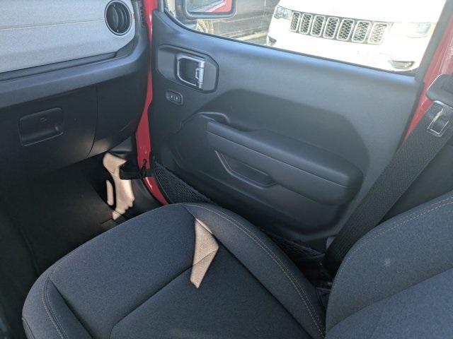 new 2025 Jeep Wrangler car, priced at $39,680