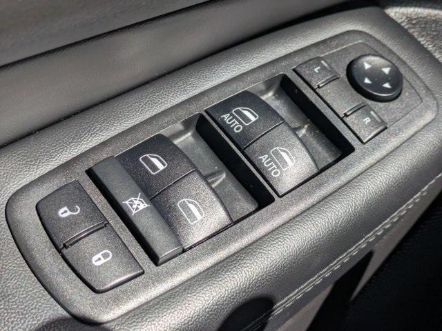 used 2018 Jeep Grand Cherokee car, priced at $17,994