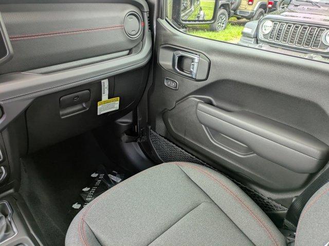 new 2025 Jeep Wrangler car, priced at $55,005