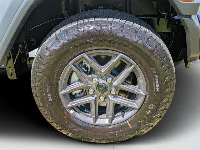 new 2025 Jeep Wrangler car, priced at $34,455