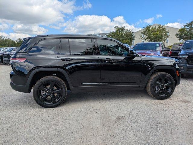 new 2025 Jeep Grand Cherokee car, priced at $36,375