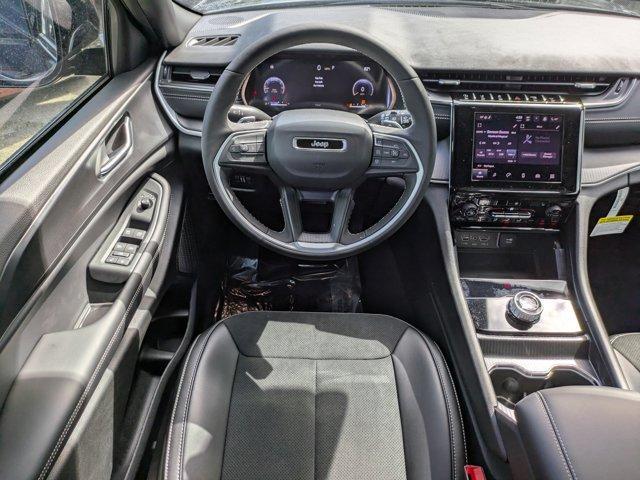 new 2025 Jeep Grand Cherokee car, priced at $36,375