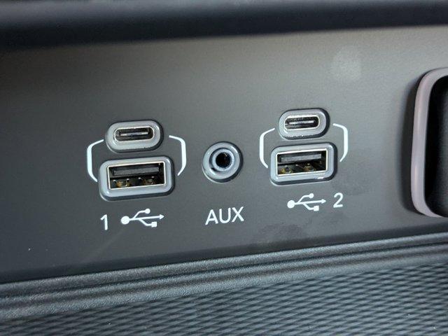 new 2025 Jeep Grand Cherokee car, priced at $35,875