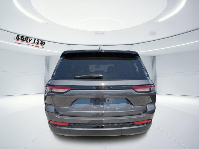 new 2025 Jeep Grand Cherokee car, priced at $35,875