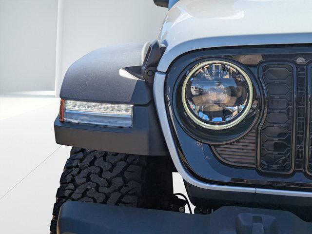 new 2025 Jeep Wrangler car, priced at $46,180