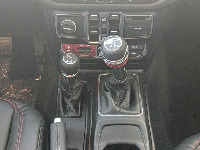 new 2025 Jeep Wrangler car, priced at $52,090