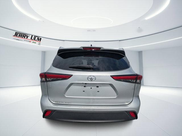 used 2023 Toyota Highlander car, priced at $29,300