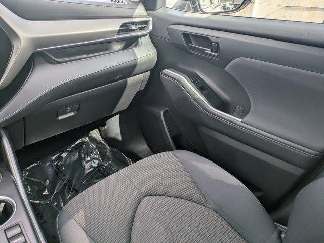used 2023 Toyota Highlander car, priced at $29,300