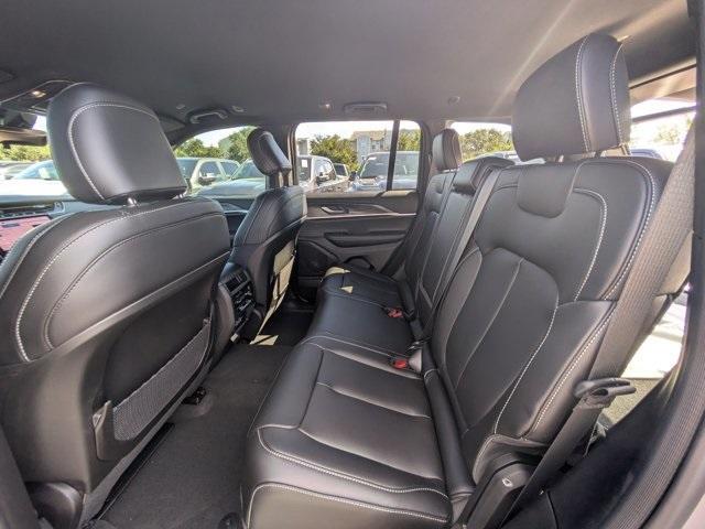 new 2025 Jeep Grand Cherokee car, priced at $36,220