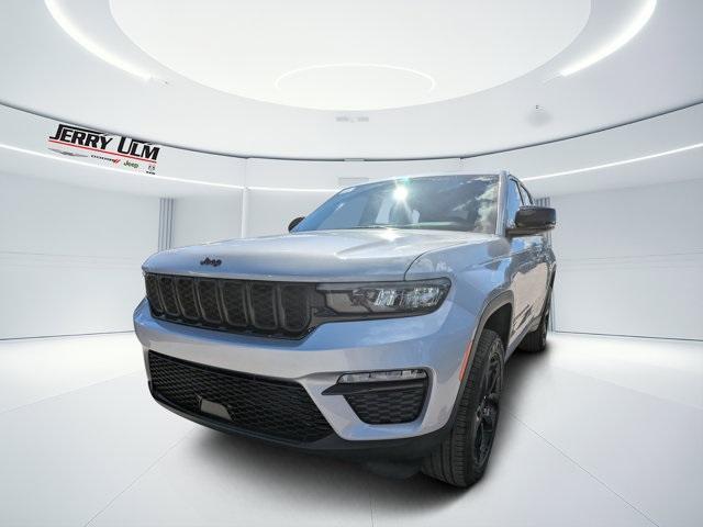 new 2025 Jeep Grand Cherokee car, priced at $36,220
