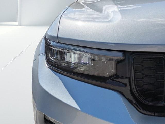 new 2025 Jeep Grand Cherokee car, priced at $36,220