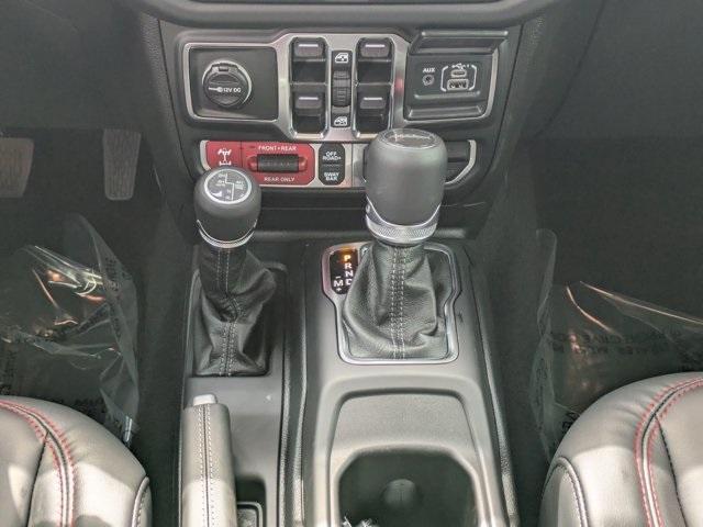 new 2025 Jeep Gladiator car, priced at $54,860