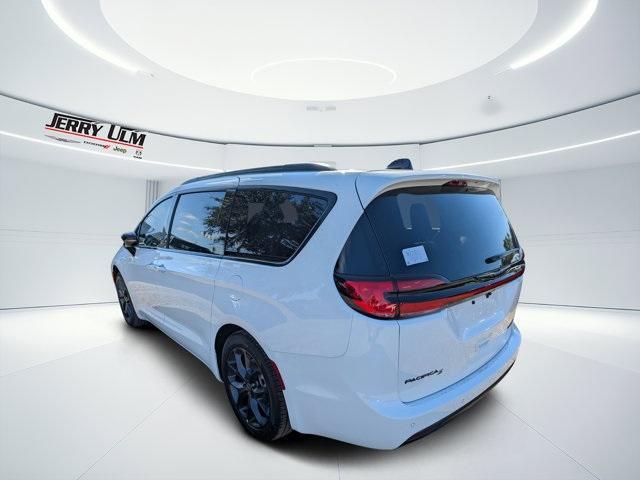 new 2026 Chrysler Pacifica car, priced at $51,065