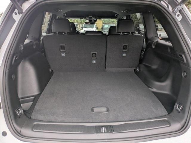 new 2025 Jeep Grand Cherokee car, priced at $36,275