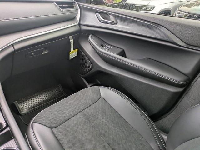 new 2025 Jeep Grand Cherokee L car, priced at $36,184