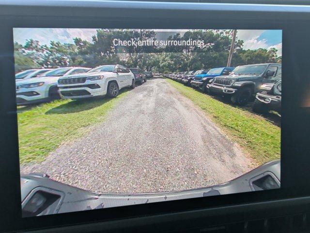 new 2025 Jeep Gladiator car, priced at $38,090