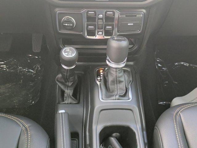 new 2025 Jeep Gladiator car, priced at $38,090