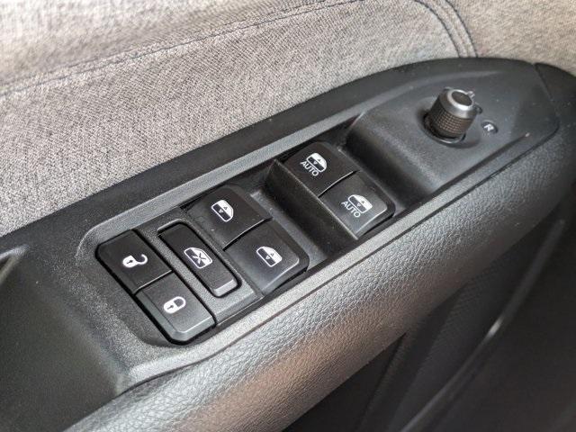 used 2022 Jeep Compass car, priced at $18,184