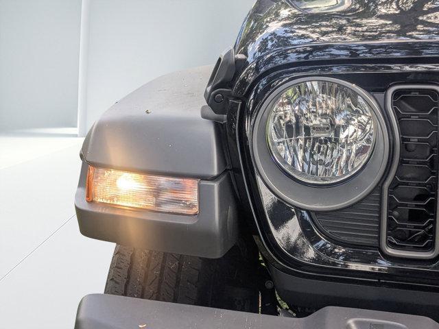 new 2025 Jeep Gladiator car, priced at $35,880