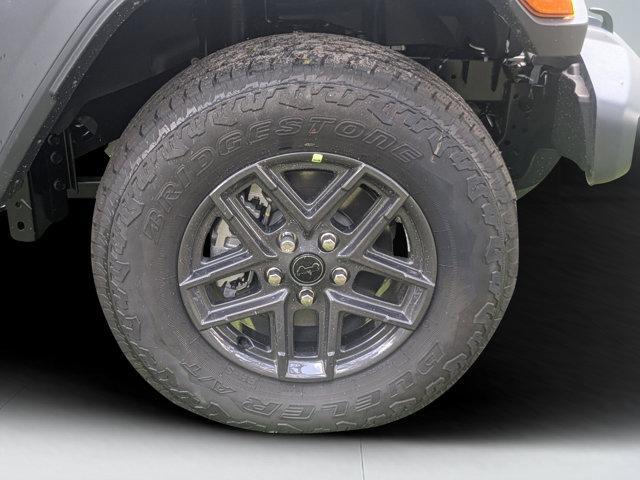 new 2025 Jeep Gladiator car, priced at $35,880