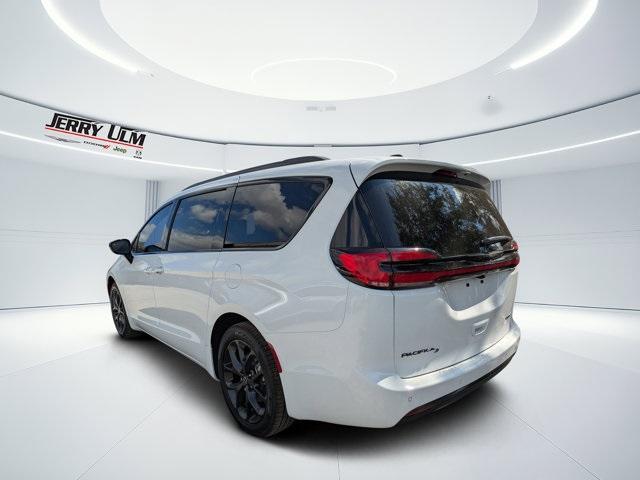 new 2026 Chrysler Pacifica car, priced at $49,785