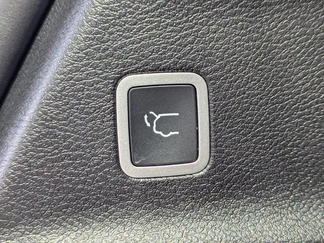 new 2026 Chrysler Pacifica car, priced at $49,785