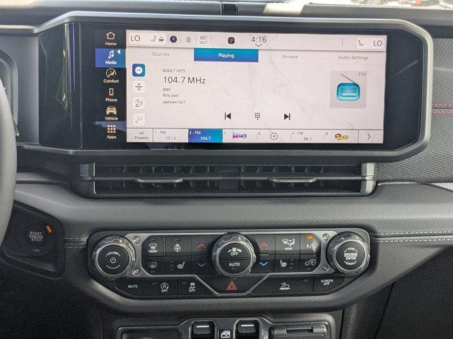 new 2025 Jeep Wrangler car, priced at $58,590