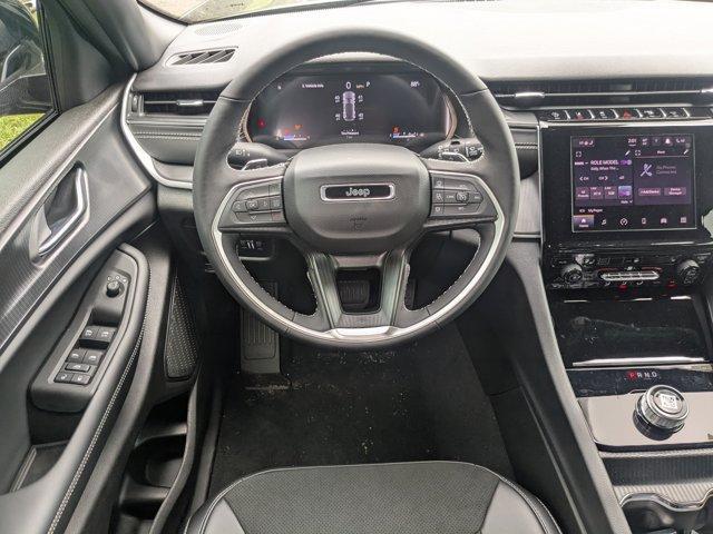 new 2025 Jeep Grand Cherokee car, priced at $36,225