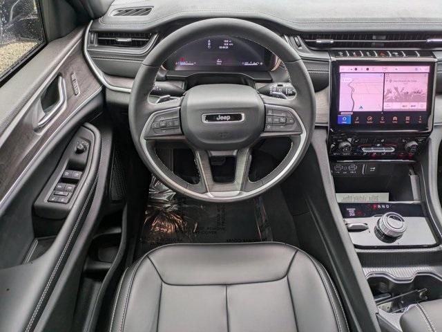 new 2025 Jeep Grand Cherokee L car, priced at $41,625