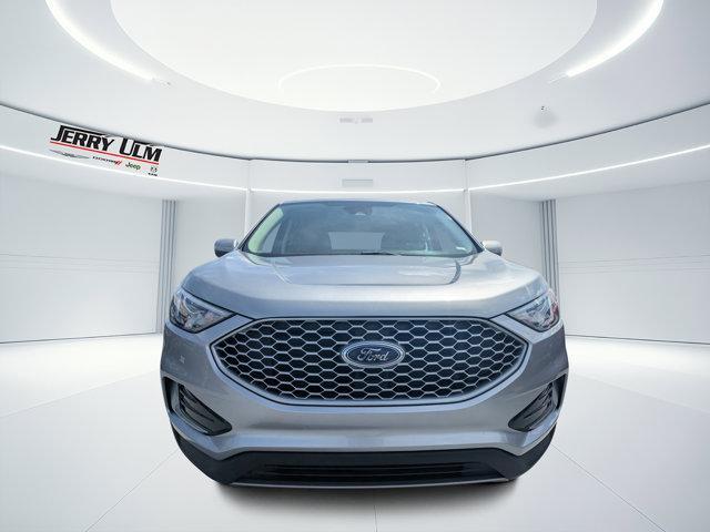 used 2024 Ford Edge car, priced at $17,595