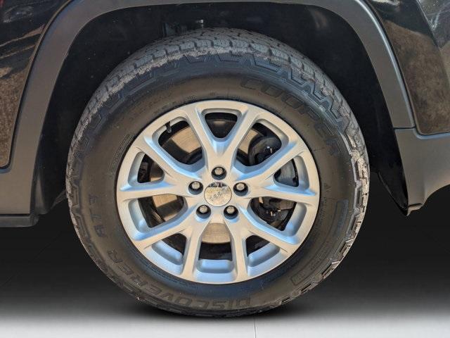 used 2017 Jeep Cherokee car, priced at $12,627