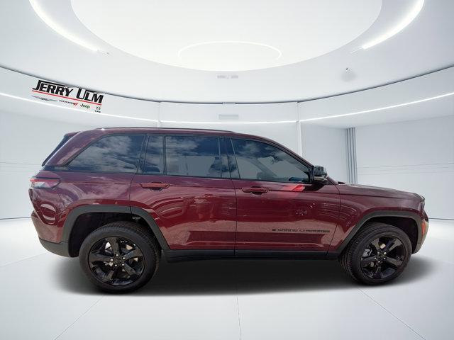 new 2025 Jeep Grand Cherokee car, priced at $36,220