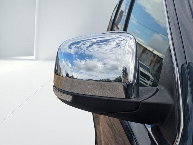 used 2021 Jeep Grand Cherokee car, priced at $18,795