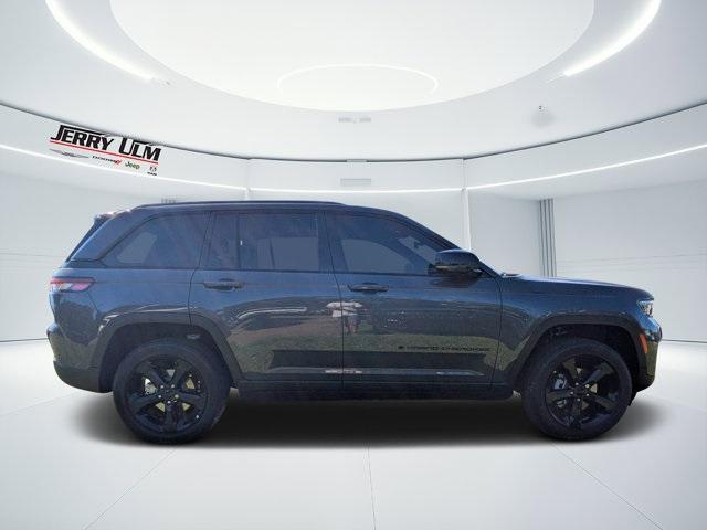 new 2025 Jeep Grand Cherokee car, priced at $38,375