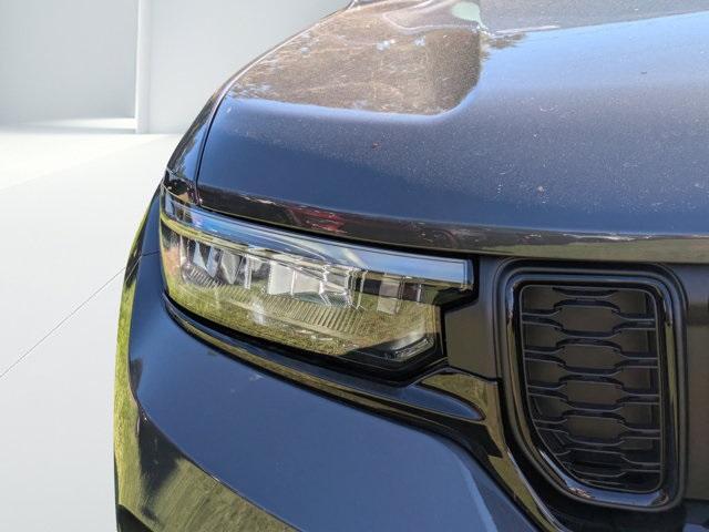 new 2025 Jeep Grand Cherokee car, priced at $38,375