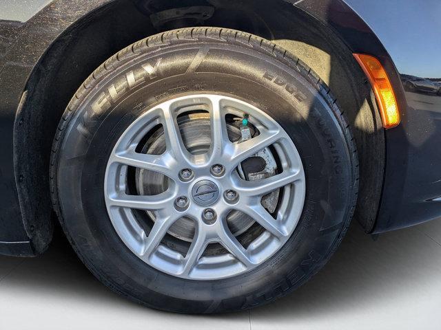 used 2024 Chrysler Pacifica car, priced at $25,475